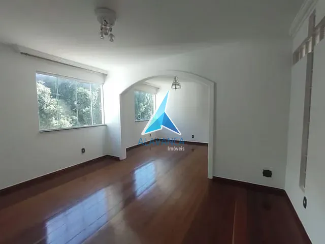 Apartamento com 100m² 2 quartos e 1 banheiro, para alugar, no bairro Ilha dos Araújos em Governador Valadares