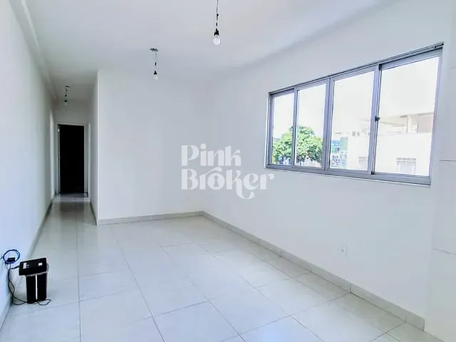 Apartamento com 75m² 2 quartos e 1 banheiro, à venda, no bairro Cabral em Contagem