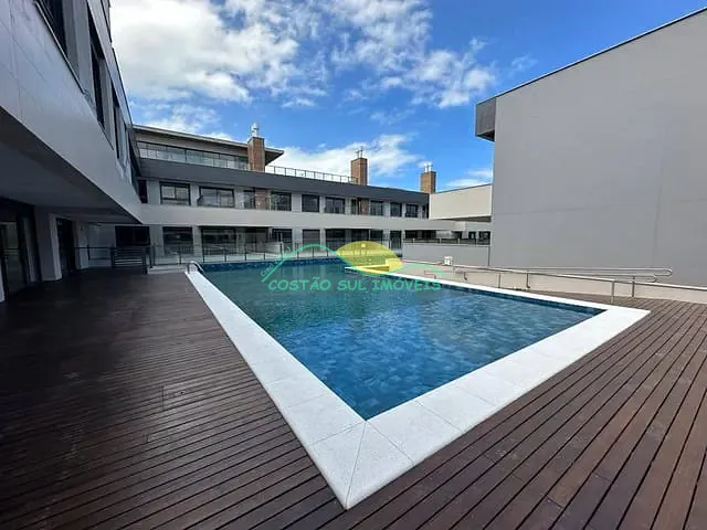 Apartamento com 177m² 3 quartos e 4 banheiros, à venda, no bairro Morro das Pedras em Florianópolis