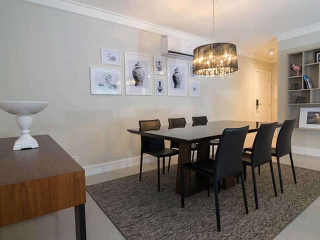 Apartamento com 190m² 3 quartos e 4 banheiros, para alugar, no bairro Centro em Florianópolis