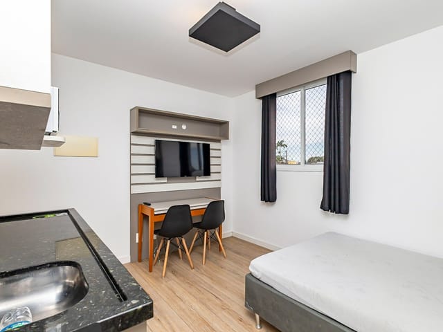 Studio 1 quarto e 1 banheiro, para alugar, no bairro Rebouças em Curitiba