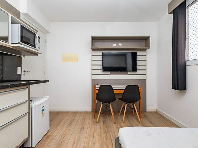 Studio 1 quarto e 1 banheiro, para alugar, no bairro Rebouças em Curitiba