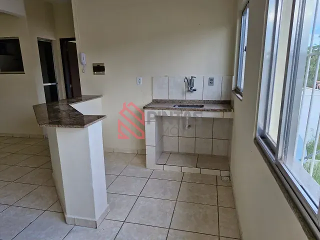 Apartamento 1 quarto e 1 banheiro, à venda ou para alugar, no bairro Itaipu em Niterói