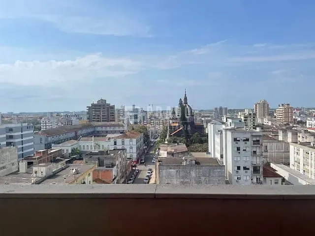 Apartamento com 137m² 3 quartos e 2 banheiros, à venda, no bairro Centro em Pelotas