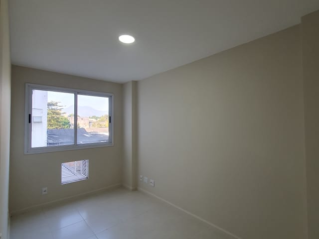 Apartamento com 92m² 3 quartos e 1 banheiro, para alugar, no bairro Campo Grande em Rio de Janeiro