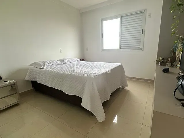 Apartamento 2 quartos e 2 banheiros, à venda, no bairro Jundiaí em Anápolis