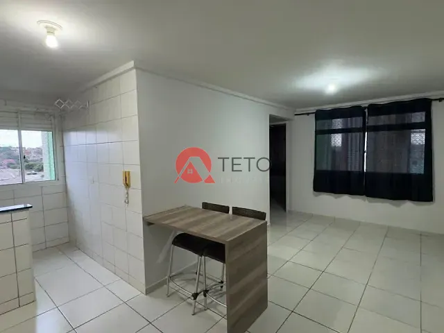 Apartamento 2 quartos e 1 banheiro, à venda ou para alugar, no bairro Parque Tarumã em Maringá
