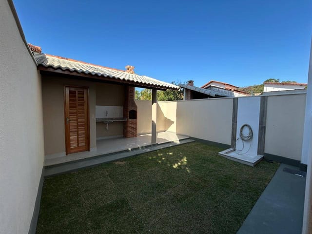 Apartamento 2 quartos e 2 banheiros, à venda, no bairro Jardim Atlântico Central (Itaipuaçu) em Maricá