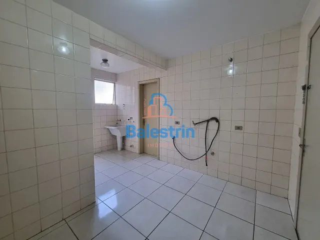 Apartamento 1 quarto e 1 banheiro, para alugar, no bairro Centro em Fraiburgo