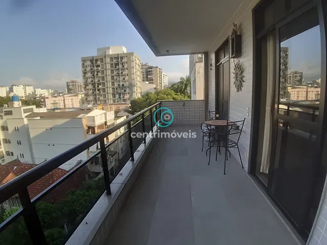 Cobertura / Penthouse com 217m² 2 quartos e 4 banheiros, à venda, no bairro Laranjeiras em Rio de Janeiro