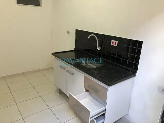 Apartamento com 48m² 2 quartos e 1 banheiro, para alugar, no bairro Vila Anastácio em São Paulo