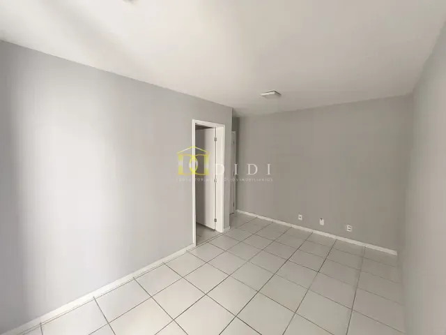 Apartamento 2 quartos e 1 banheiro, para alugar, no bairro Parque Residencial Rafael Alcalá em Porto Feliz