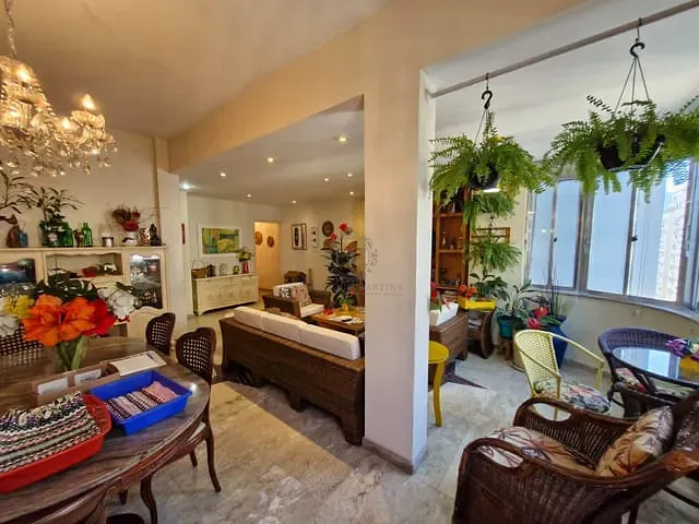 Apartamento com 104m² 2 quartos e 2 banheiros, à venda, no bairro Copacabana em Rio de Janeiro
