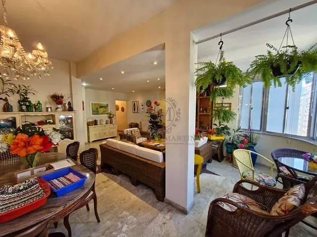 Apartamento com 104m² 2 quartos e 2 banheiros, à venda, no bairro Copacabana em Rio de Janeiro