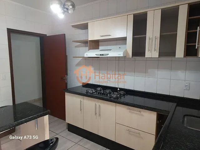 Apartamento com 152m² 3 quartos e 2 banheiros, para alugar, no bairro Centro em Sorriso