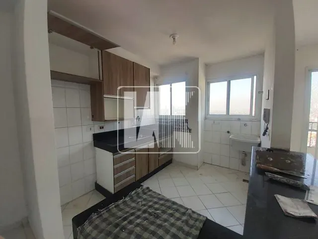 Apartamento 2 quartos e 1 banheiro, para alugar, no bairro Vila Palmares em Santo André