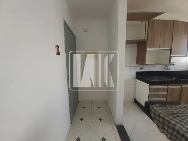 Apartamento 2 quartos e 1 banheiro, para alugar, no bairro Vila Palmares em Santo André