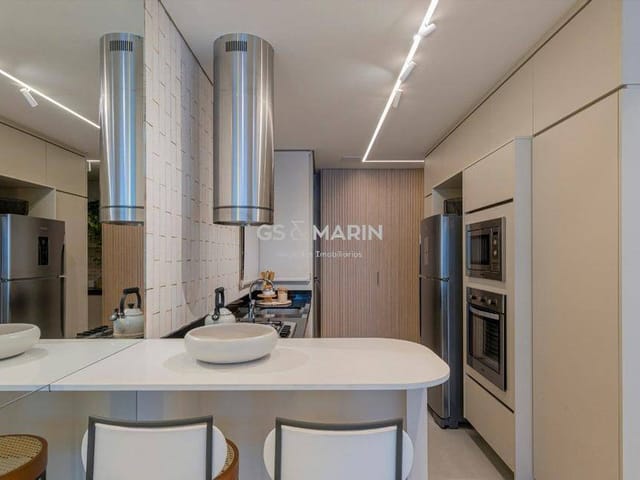 Apartamento com 237m² 3 quartos e 4 banheiros, à venda, no bairro Jardim São Jorge em Londrina