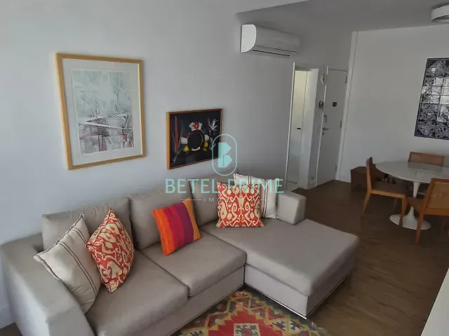 Apartamento com 78m² 2 quartos e 1 banheiro, para alugar, no bairro Leblon em Rio de Janeiro