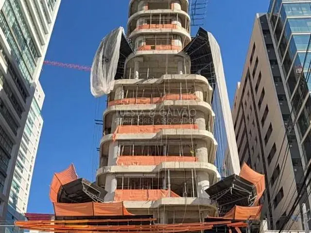 Apartamento com 17m² 1 quarto e 1 banheiro, à venda, no bairro Vila Izabel em Curitiba