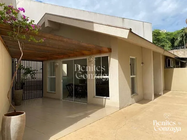 Apartamento com 51m² 2 quartos e 1 banheiro, à venda, no bairro Cidade Universitária em Maringá