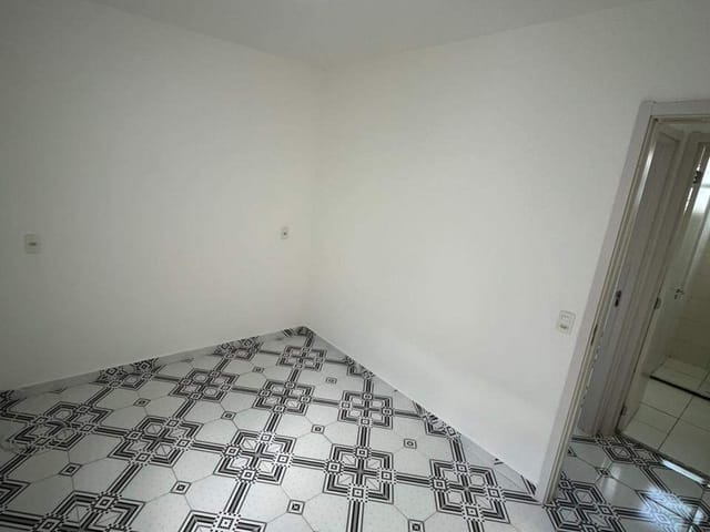 Apartamento 2 quartos e 1 banheiro, à venda, no bairro Jardim Nélia em São Paulo