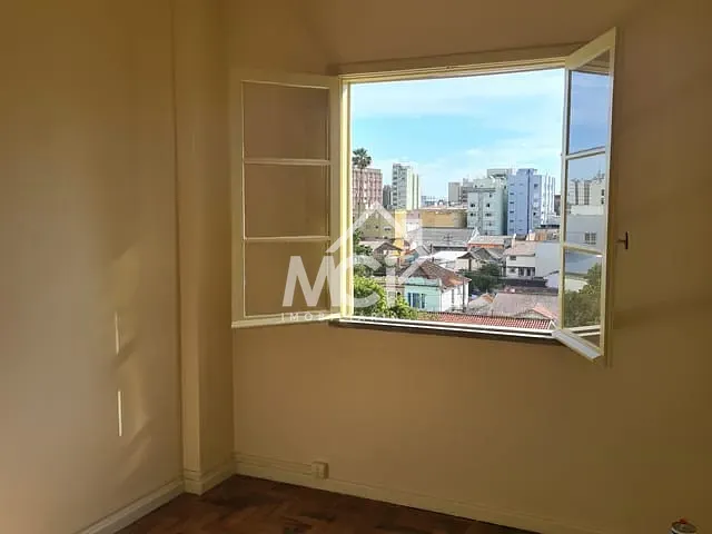 Apartamento 2 quartos e 1 banheiro, à venda, no bairro Centro em Pelotas