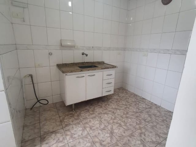Apartamento com 50m² 2 quartos e 1 banheiro, para alugar, no bairro Vila Jaraguá em São Paulo