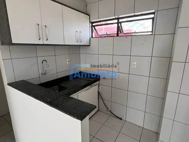 Apartamento 2 quartos e 2 banheiros, para alugar, no bairro Torre em Recife