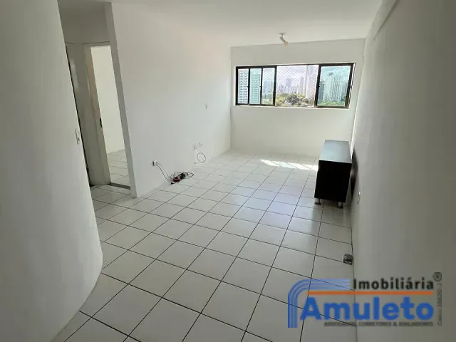 Apartamento 2 quartos e 2 banheiros, para alugar, no bairro Torre em Recife