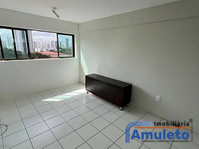 Apartamento 2 quartos e 2 banheiros, para alugar, no bairro Torre em Recife