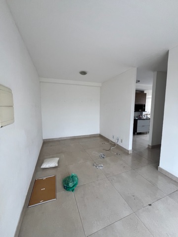 Apartamento 2 quartos e 1 banheiro, para alugar, no bairro Parque Califórnia em Campos dos Goytacazes
