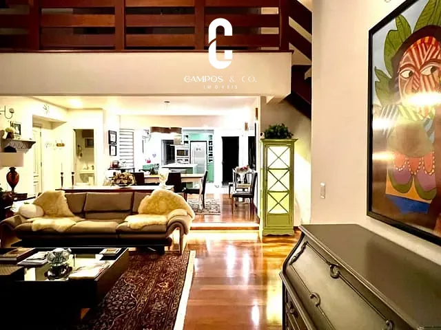 Apartamento 4 quartos e 6 banheiros, à venda, no bairro Vila Capivari em Campos Do Jordão