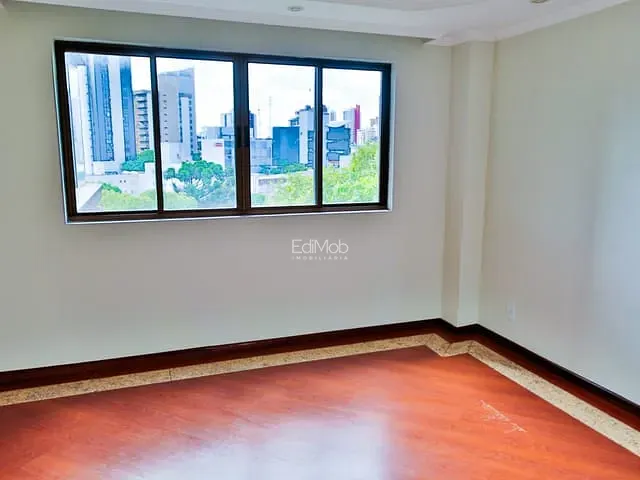 Apartamento com 449m² 5 quartos e 6 banheiros, à venda, no bairro Centro em Cascavel