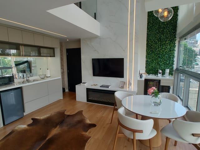 Apartamento 1 quarto e 2 banheiros, à venda, no bairro Pinheiros em São Paulo