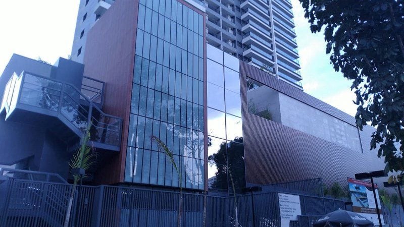 Foto do Apartamento - LE HAVRE - 153M² / 4 DORM, SENDO 3 SUÍTES, MOBILIADO E COND. CLUBE COM 2 QUADRAS SENDO UMA DE TÊNIS, DUAS PISCINAS, ELEVADOR PRIVATIVO - VILA LEOPOLDINA | Lares e Andares Imóveis