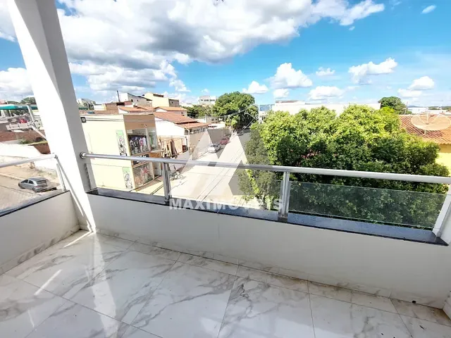 Apartamento 1 quarto e 1 banheiro, para alugar, no bairro Centro em Araçuaí