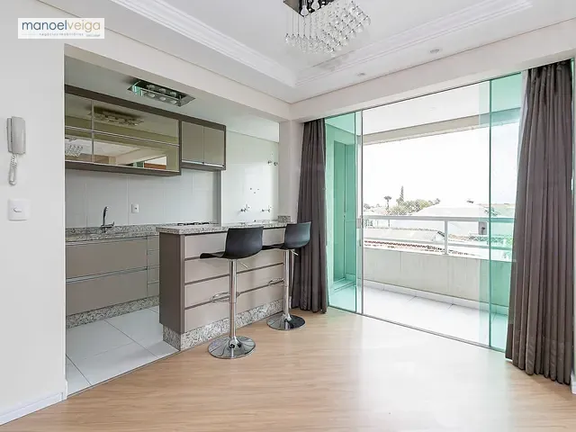 Apartamento com 71m² 2 quartos e 2 banheiros, para alugar, no bairro Capão Raso em Curitiba