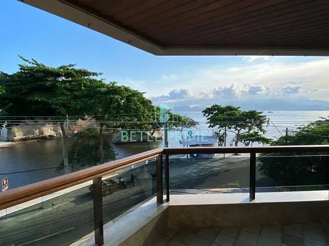 Apartamento com 420m² 5 quartos e 2 banheiros, à venda, no bairro Boa Viagem em Niterói