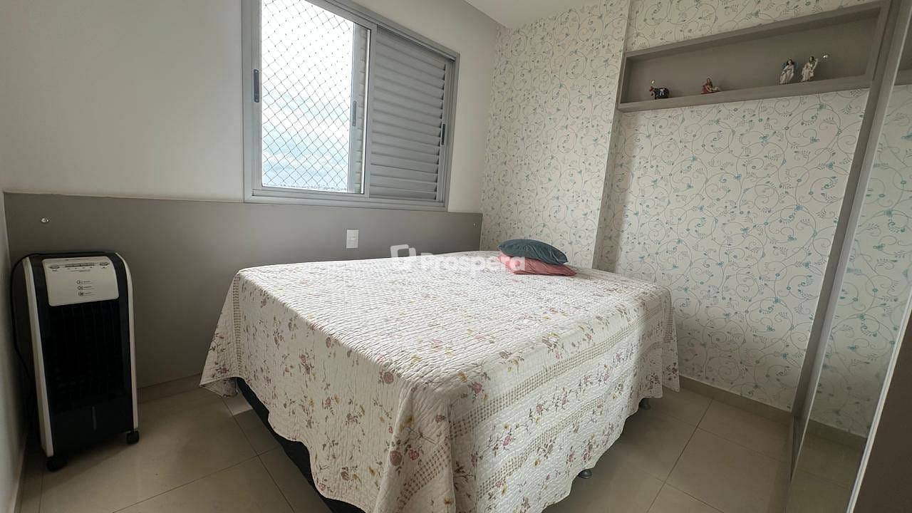 Apartamento à venda com 3 quartos, 84m² - Foto 2