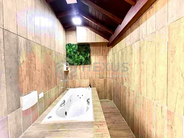 Cobertura / Penthouse 3 quartos e 3 banheiros, à venda, no bairro Pitangueiras em Guarujá