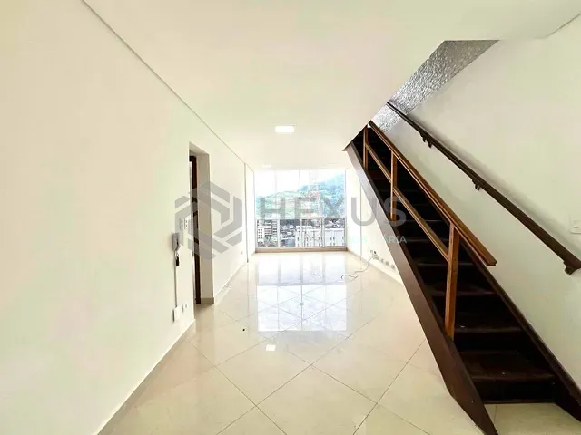 Cobertura / Penthouse 3 quartos e 3 banheiros, à venda, no bairro Pitangueiras em Guarujá