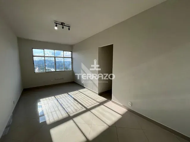 Apartamento com 134m² 3 quartos e 2 banheiros, à venda, no bairro Jardim Amália em Volta Redonda