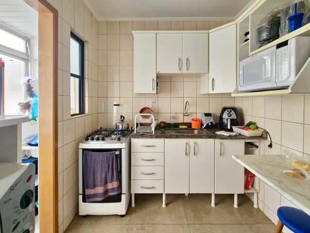 Apartamento com 96m² 3 quartos e 1 banheiro, à venda, no bairro Centro em Pelotas