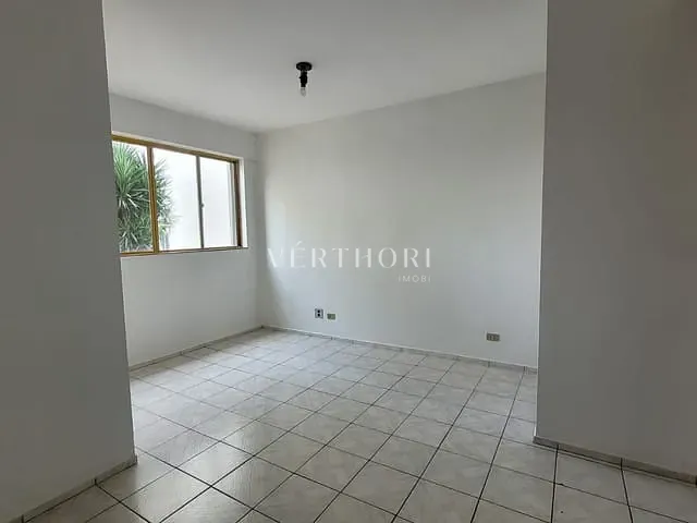 Apartamento com 76m² 3 quartos e 1 banheiro, à venda, no bairro Parque Residencial Alcântara em Londrina