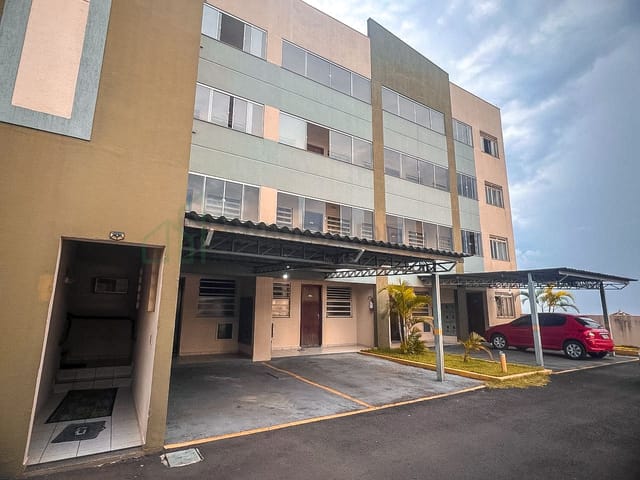 Apartamento 1 quarto e 1 banheiro, para alugar, no bairro Centro em Apucarana