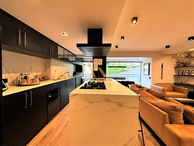 Apartamento 2 quartos e 2 banheiros, à venda, no bairro Sumaré em São Paulo