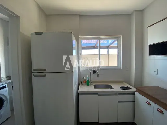 Apartamento 3 quartos e 2 banheiros, para alugar, no bairro São João em Itajaí