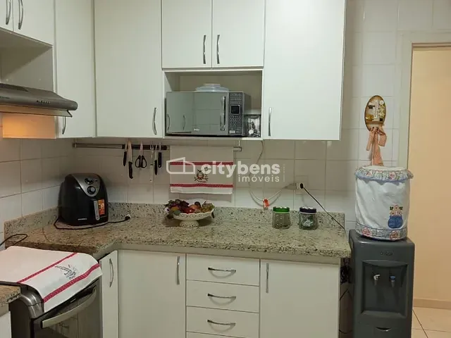 Apartamento 3 quartos e 2 banheiros, à venda, no bairro Parque Baguaçu em Araçatuba