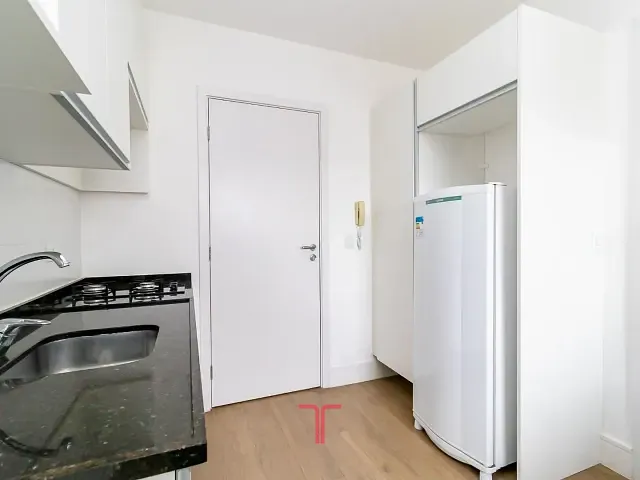Apartamento com 58m² 1 quarto e 1 banheiro, para alugar, no bairro Rebouças em Curitiba